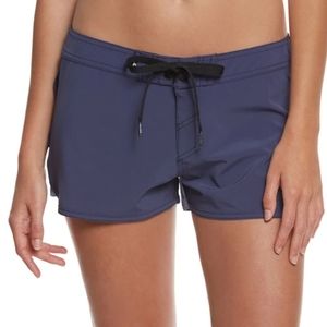 NWOT Dakine 5" Freeride Boardshorts